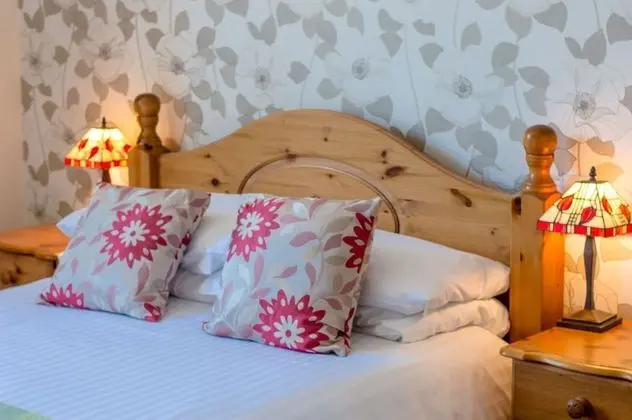 Basic Tek Büyük Yataklı Oda