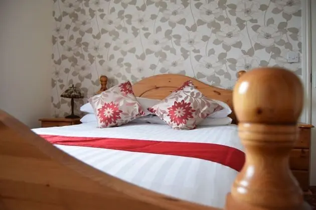 Basic Tek Büyük Yataklı Oda