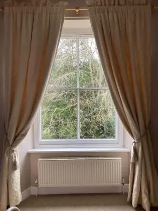 Tek Büyük Yataklı Oda, Ortak Banyo (Grafton Room)