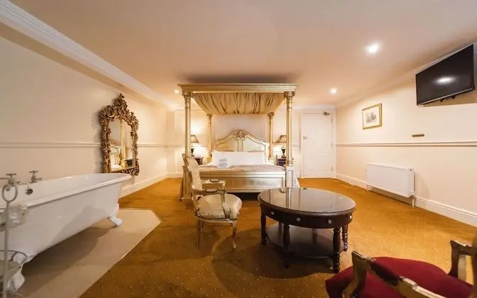 Executive Tek Büyük Yataklı Oda (Four Poster)
