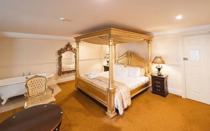 Executive Tek Büyük Yataklı Oda (Four Poster)