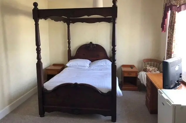 Oda, 1 En Büyük (King) Boy Yatak, Sigara İçilmez