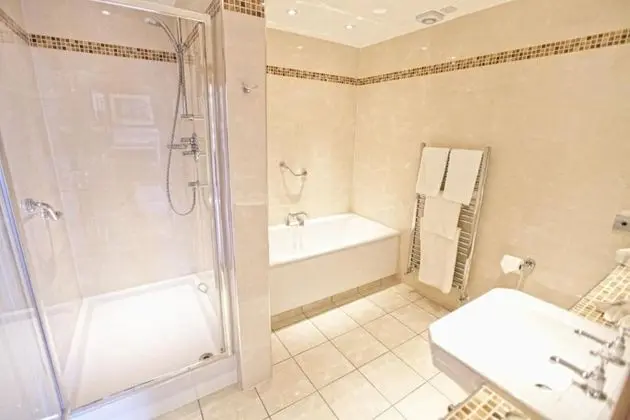 Executive Tek Büyük Yataklı Oda