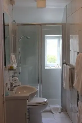 Tek Büyük Yataklı Oda, Bahçe Manzaralı