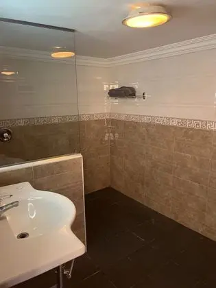 Standard Süit, 1 Büyük (Queen) Boy Yatak