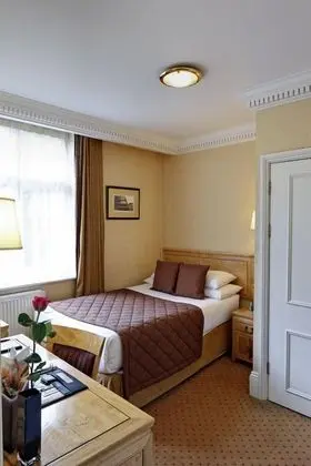 Single Studio with Kitchenette