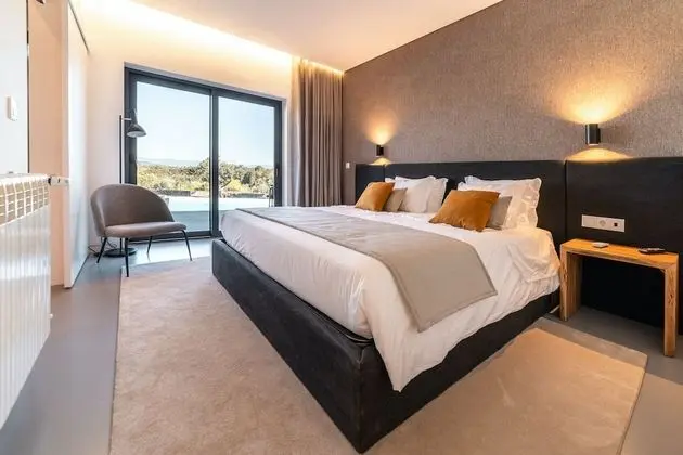 Business Tek Büyük Yataklı Oda