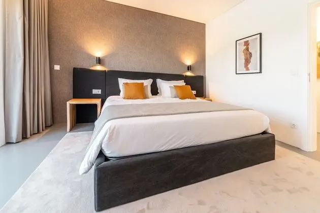 Business Tek Büyük Yataklı Oda