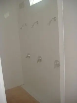 Oda, Karma Ranzalı Oda (26-Bed Dormitory Room)