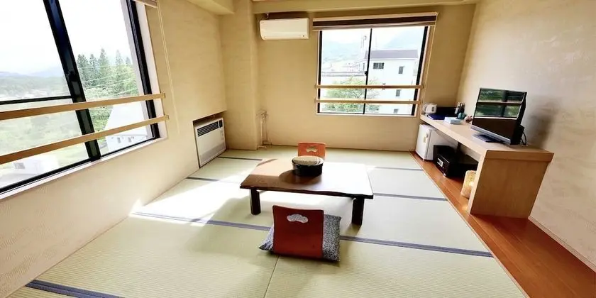 Traditional Oda (Japanese Style, 4 Guests)