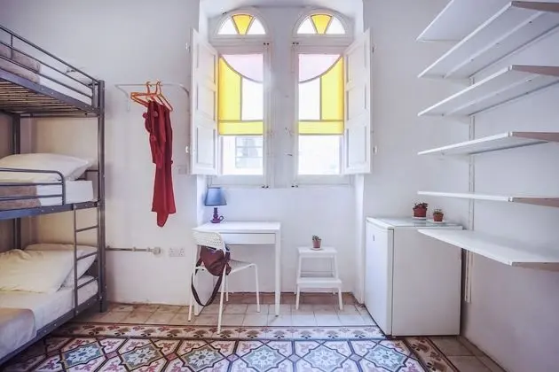 Basic Ortak Ranzalı Oda, Sadece kadınlar için
