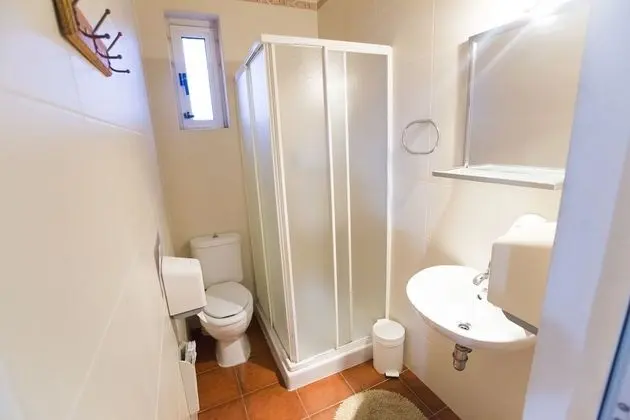 Basic Ortak Ranzalı Oda, Sadece kadınlar için