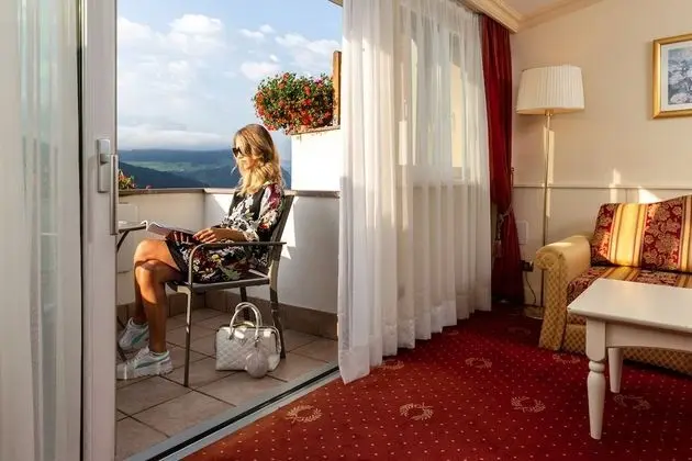 Luxury Süit, 1 Yatak Odası, Balkon, Dağ Manzaralı