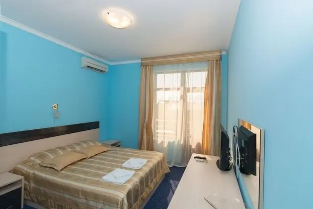 Standard Tek Büyük veya İki Ayrı Yataklı Oda