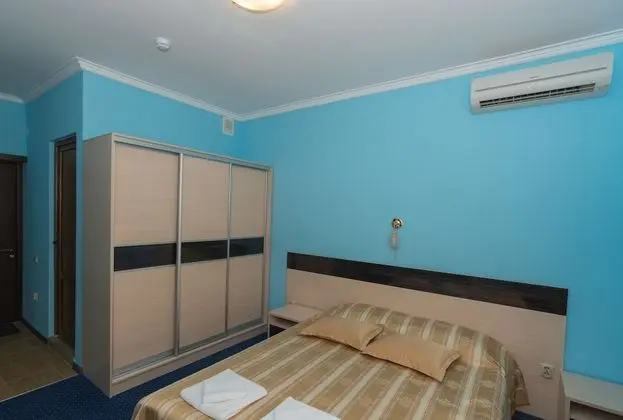 Standard Tek Büyük veya İki Ayrı Yataklı Oda