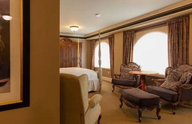 Executive Studio