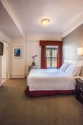 Deluxe Oda, 1 Büyük (Queen) Boy Yatak