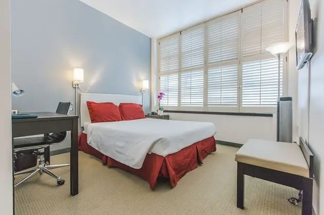 Deluxe Oda, 1 Büyük (Queen) Boy Yatak