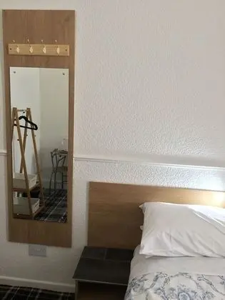 Tek Büyük Yataklı Oda