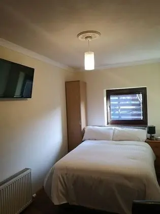 Tek Büyük Yataklı Oda, Banyolu/Duşlu