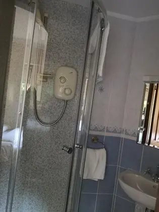 Tek Kişilik Oda, Banyolu/Duşlu