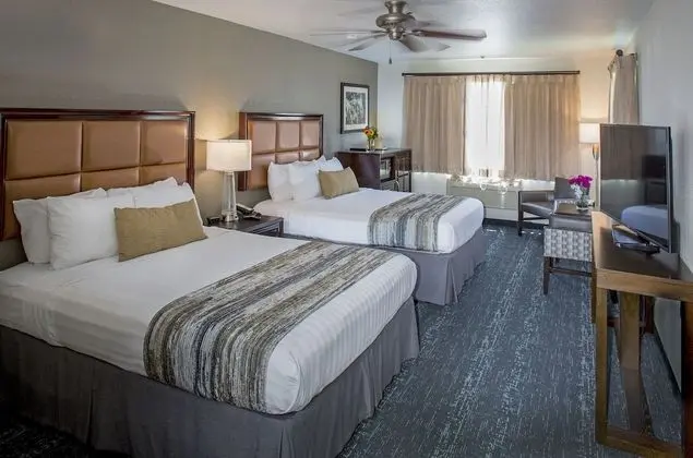 Standard Oda, 2 Büyük (Queen) Boy Yatak, Sigara İçilmez