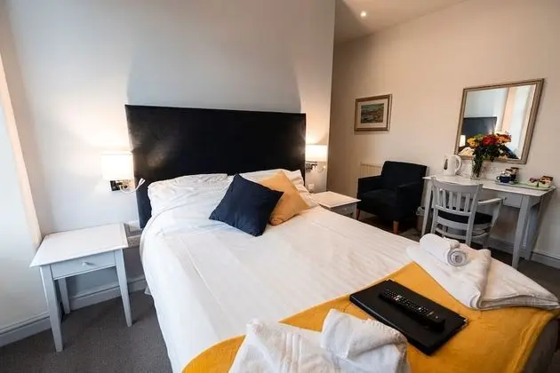 Tek Büyük Yataklı Oda, Banyolu/Duşlu (Shower over Bath (Room 1))