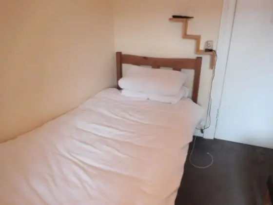 Tek Kişilik Oda, Banyolu/Duşlu (Room 4)