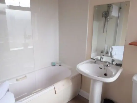 Tek Kişilik Oda, Banyolu/Duşlu (Room 4)