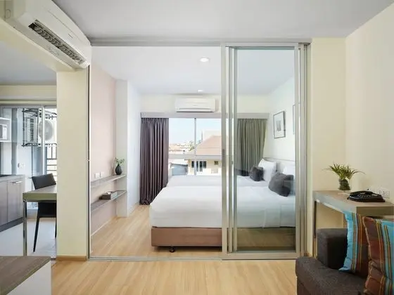 One Grass Suite City View Room