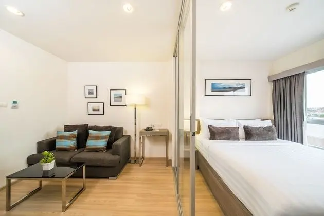 One Grass Suite City View Room