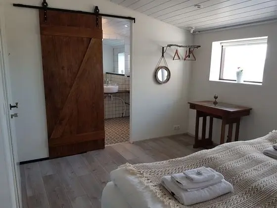 Superior Tek Büyük Yataklı Oda, Özel Banyo (Fjósið)