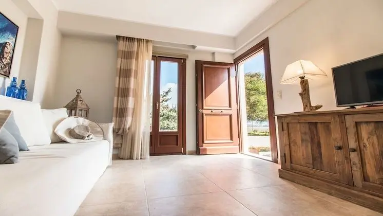 Apart Daire, 2 Yatak Odası, Göl Manzaralı