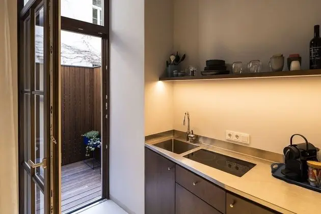 Street Suite Serviten