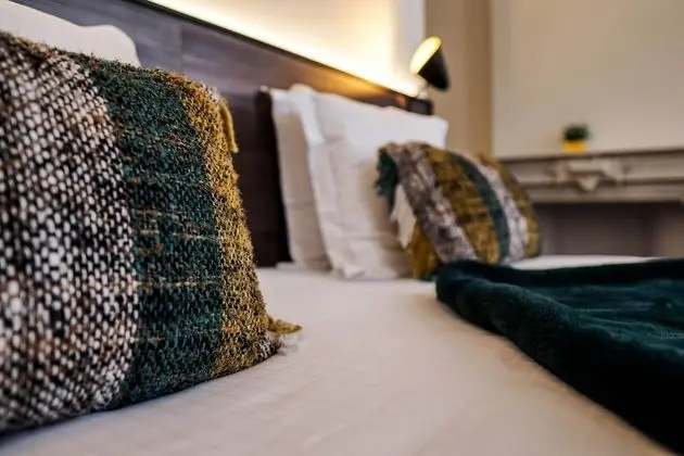 Luxury Tek Büyük Yataklı Oda