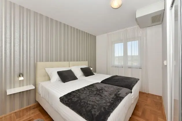 Apartment, 2 Bedrooms, Balcony