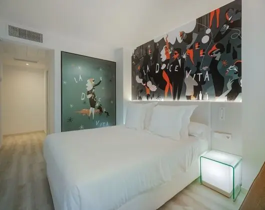 Tek Büyük Yataklı Oda