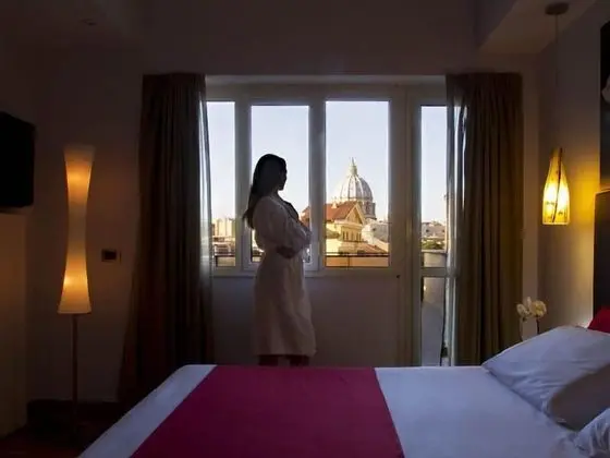 Standard Tek Büyük Yataklı Oda (Vatican view)