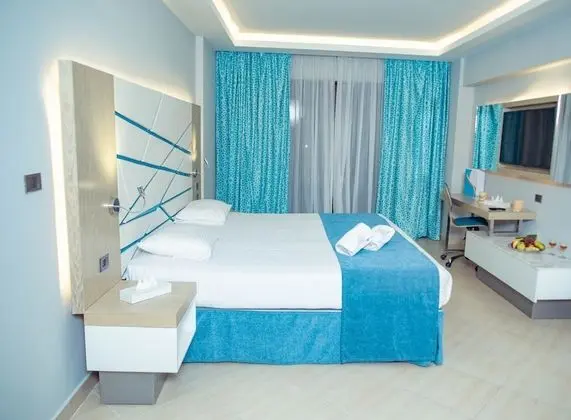 Superior Tek Büyük Yataklı Oda, Bahçe Manzaralı