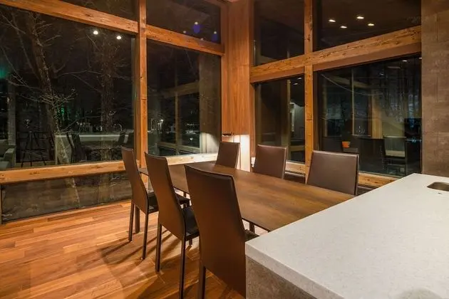 Luxury Dağ Evi, 3 Yatak Odası, Sıcak Su Havuzu, Dağ Manzaralı