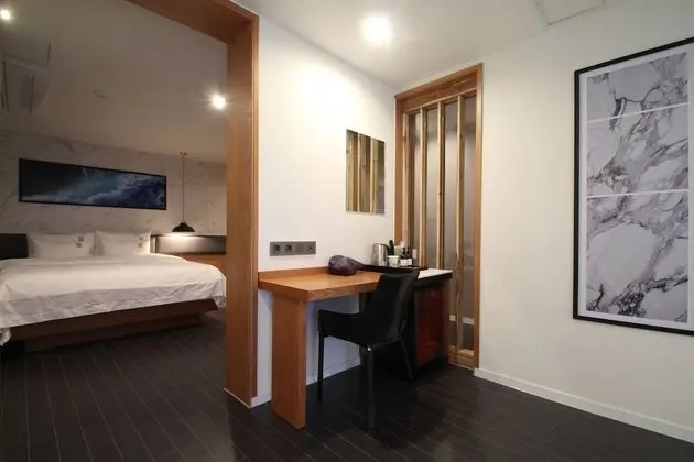 Tek Büyük Yataklı Oda, Teras