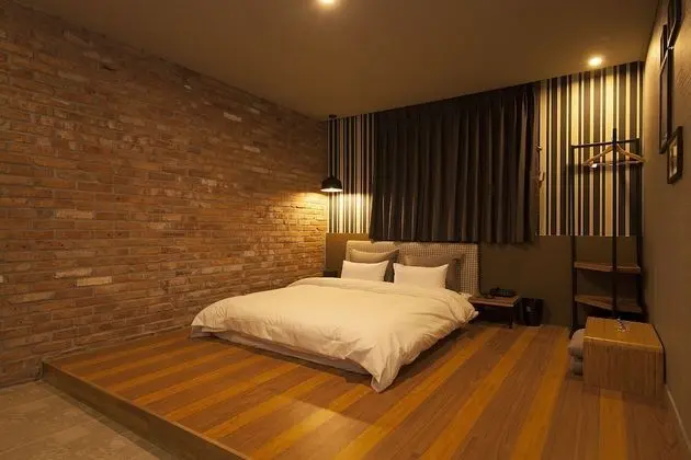 Deluxe Oda, Sigara İçilmez