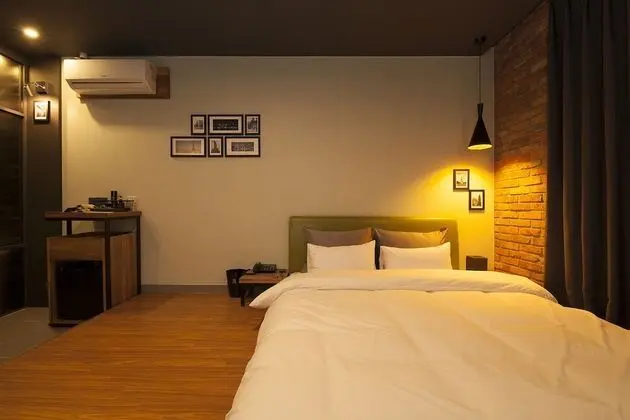 Deluxe Oda, Sigara İçilmez