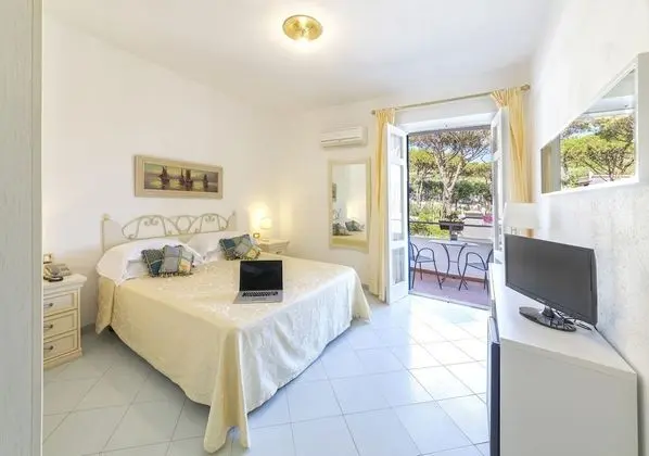 Comfort Oda, Balkon, Kısmi Deniz Manzaralı