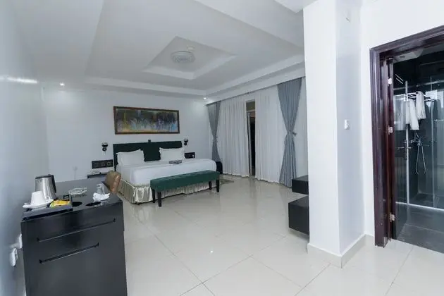 Standard Tek Büyük Yataklı Oda