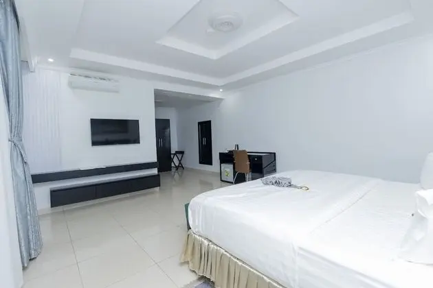 Standard Tek Büyük Yataklı Oda
