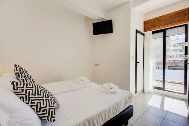 Tek Büyük veya İki Ayrı Yataklı Oda