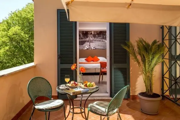 Design Üç Kişilik Oda