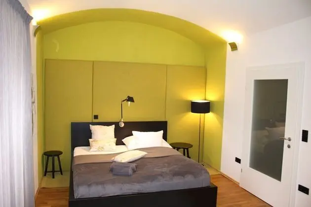 Yellow Flat