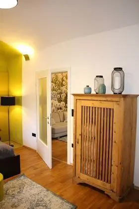 Yellow Flat